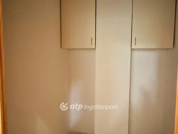 Eladó lakás Dunaújváros 58 nm