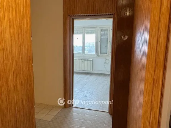 Eladó lakás Dunaújváros 58 nm