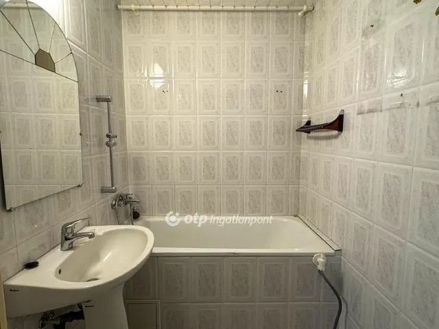 Eladó lakás Dunaújváros 58 nm