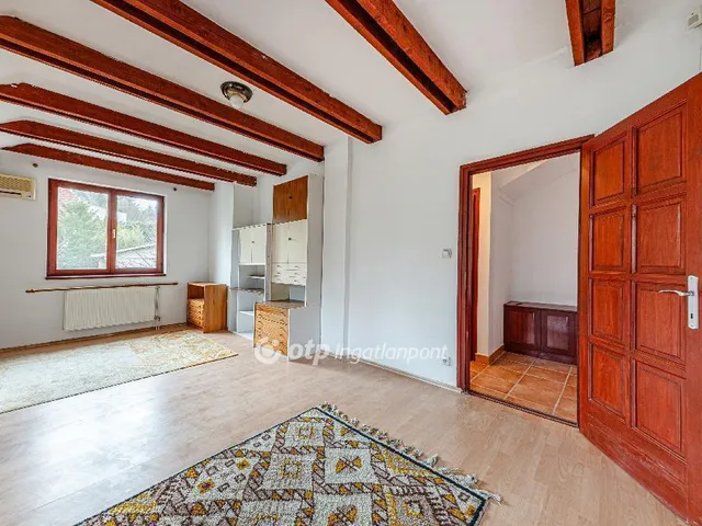 Eladó ház Budaörs 270 nm