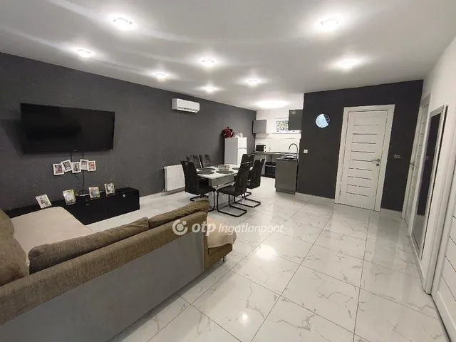 Eladó ház Pusztaszabolcs 113 nm