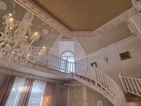 Eladó ház Érd 400 nm