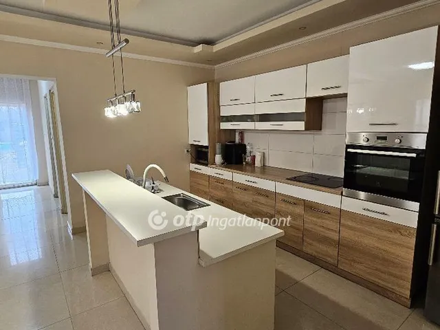 Eladó ház Pusztaszabolcs 130 nm