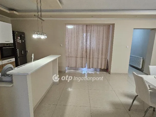 Eladó ház Pusztaszabolcs 130 nm