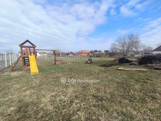 Eladó ház Gárdony, Dinnyés 172 nm