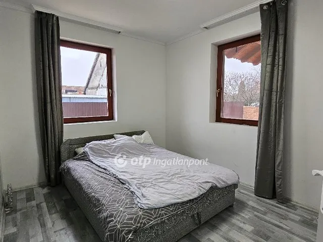 Eladó ház Pusztaszabolcs 105 nm