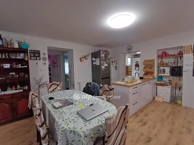 Eladó ház Pusztaszabolcs 80 nm