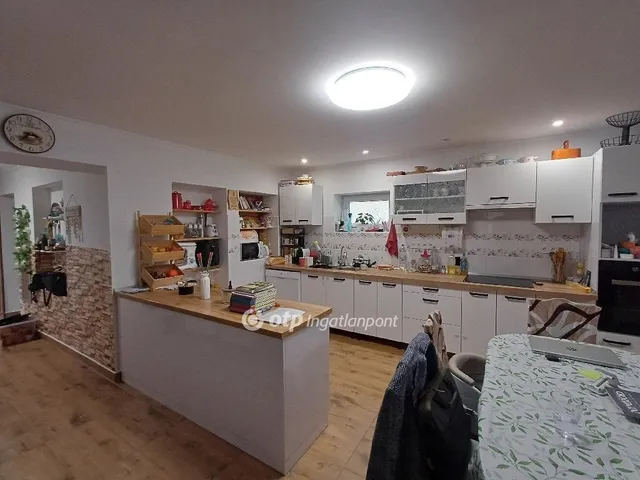 Eladó ház Pusztaszabolcs 80 nm