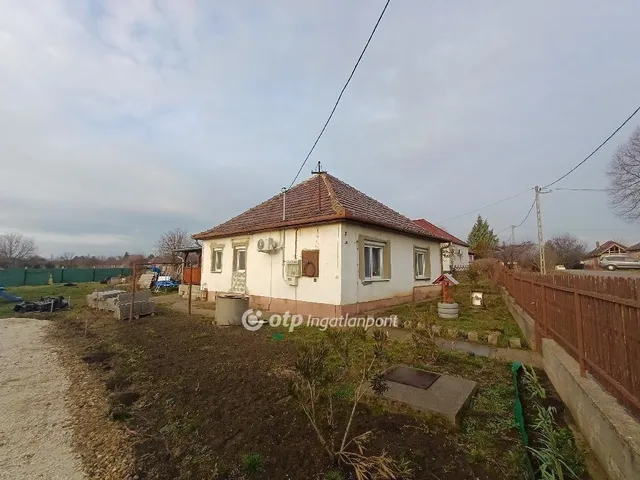 Eladó ház Pusztaszabolcs 80 nm