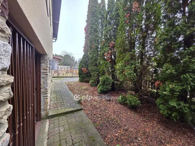 Eladó ház Velence 164 nm