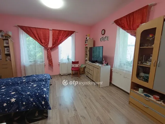 Eladó ház Sóskút 87 nm