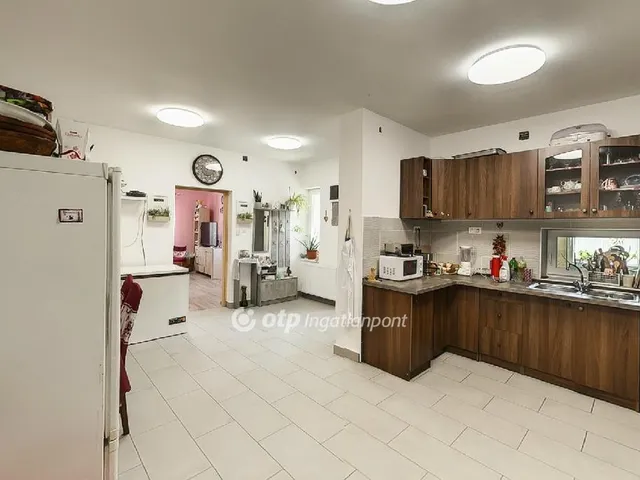 Eladó ház Sóskút 87 nm