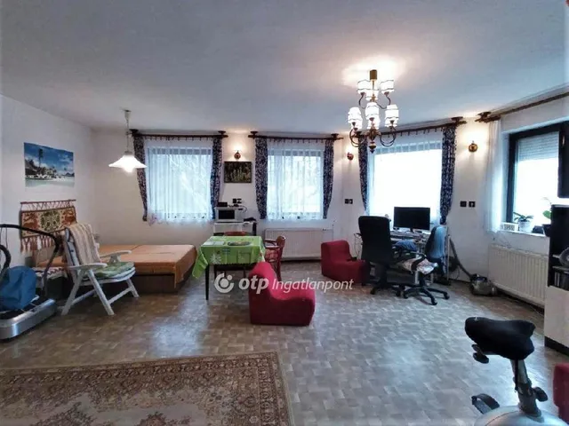 Eladó ház Érd, Parkváros 200 nm