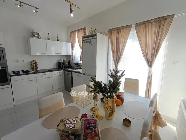 Eladó ház Ercsi 72 nm