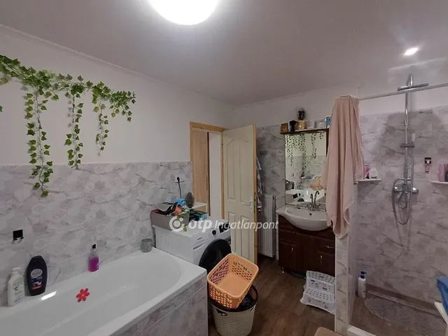 Eladó ház Pusztaszabolcs 80 nm