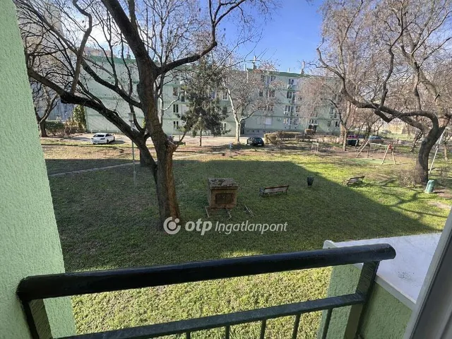 Eladó lakás Budapest IX. kerület, József Attila lakótelep 37 nm