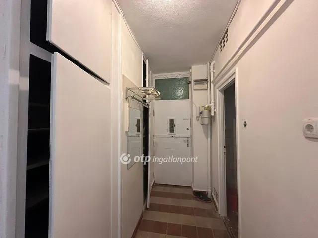 Eladó lakás Budapest IX. kerület, József Attila lakótelep 37 nm