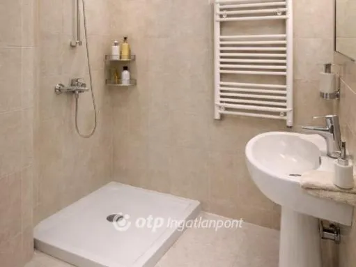 Eladó lakás Budapest IX. kerület, József Attila lakótelep 26 nm