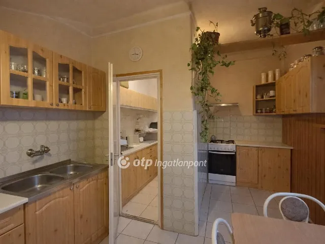 Eladó ház Pusztaszabolcs 192 nm