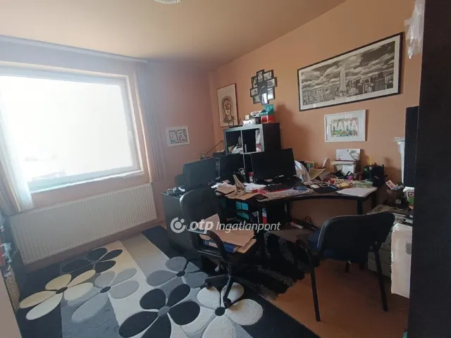 Eladó ház Szigetmonostor 345 nm