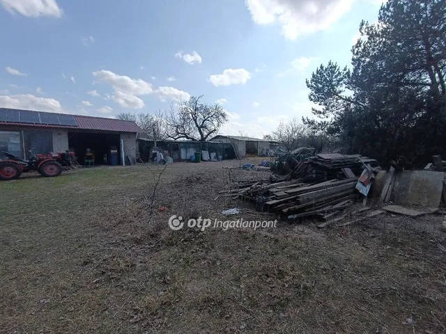 Eladó ház Szigetmonostor 345 nm