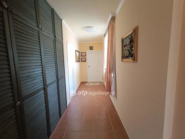 Eladó ház Szigetmonostor 345 nm