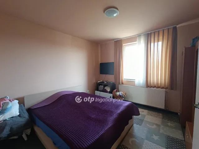 Eladó ház Szigetmonostor 345 nm
