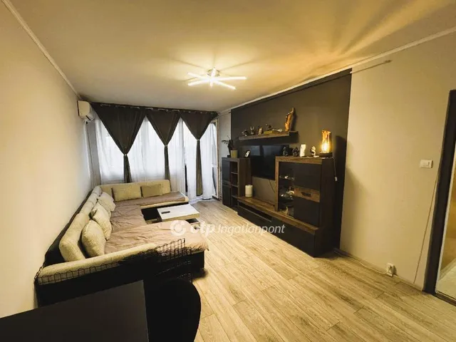 Eladó lakás Százhalombatta, Déli lakótelep 52 nm