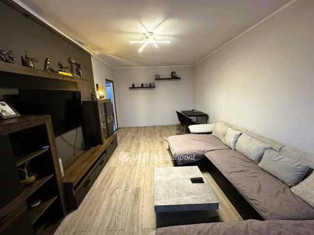 Eladó lakás Százhalombatta, Déli lakótelep 52 nm