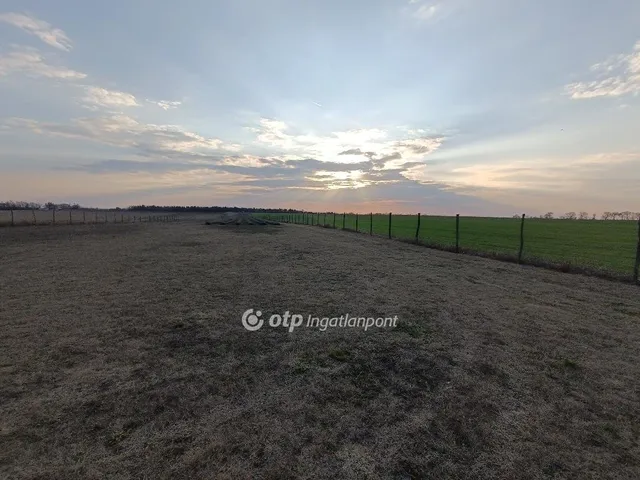 Eladó mezőgazdasági ingatlan Páty 20000 nm
