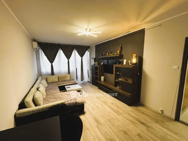 Eladó lakás Százhalombatta, Déli lakótelep 52 nm