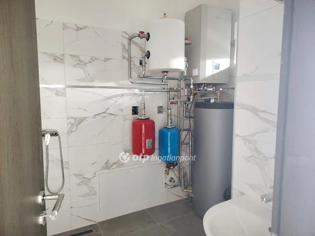 Eladó ház Kápolnásnyék 100 nm