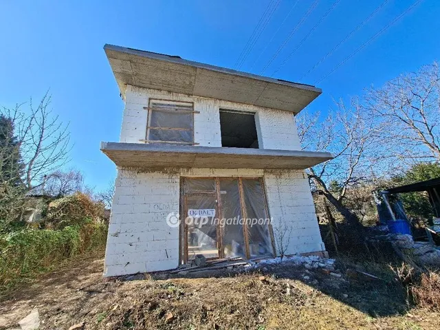 Eladó ház Diósd 219 nm