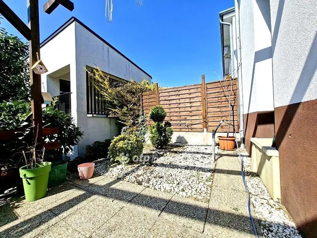 Eladó lakás Biatorbágy 108 nm