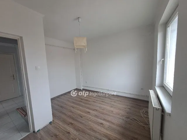 Eladó lakás Budapest XXI. kerület 111 nm