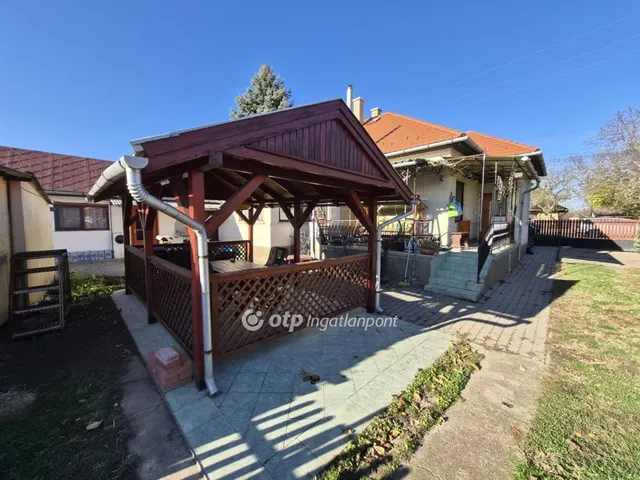 Eladó ház Ercsi 94 nm