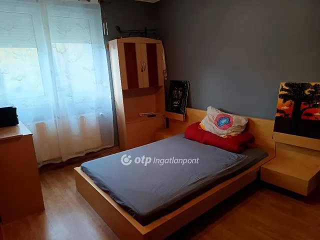 Eladó ház Szár 187 nm