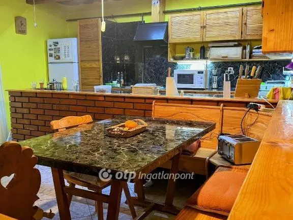 Eladó ház Tárnok 192 nm