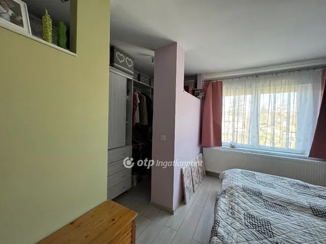 Eladó ház Vértesacsa 180 nm