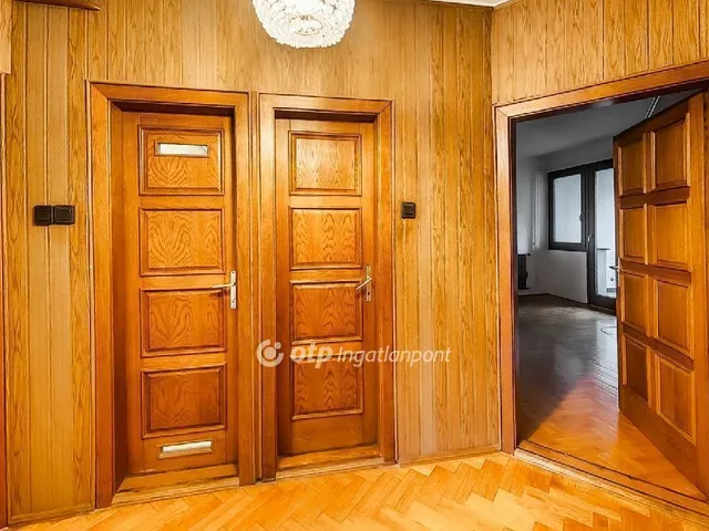 Eladó lakás Budapest XI. kerület, Albertfalva 109 nm