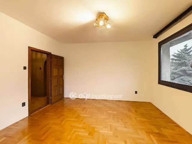 Eladó lakás Budapest XI. kerület, Albertfalva 109 nm