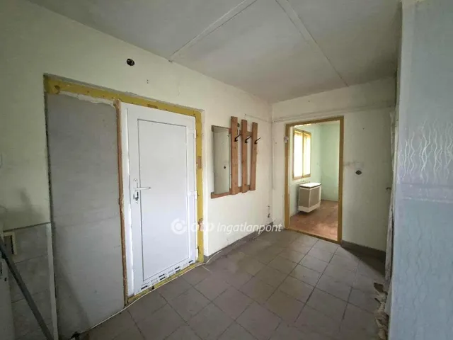 Eladó telek Ráckeresztúr 989 nm