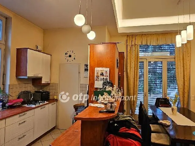 Eladó ház Budapest XI. kerület, Kelenföld 417 nm