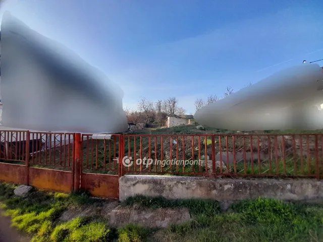 Eladó telek Tabajd 438 nm