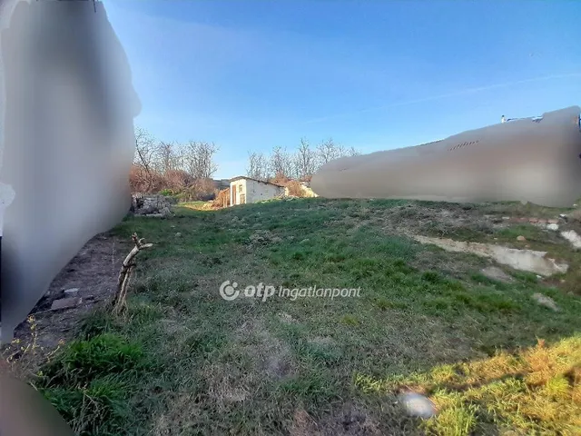 Eladó telek Tabajd 438 nm