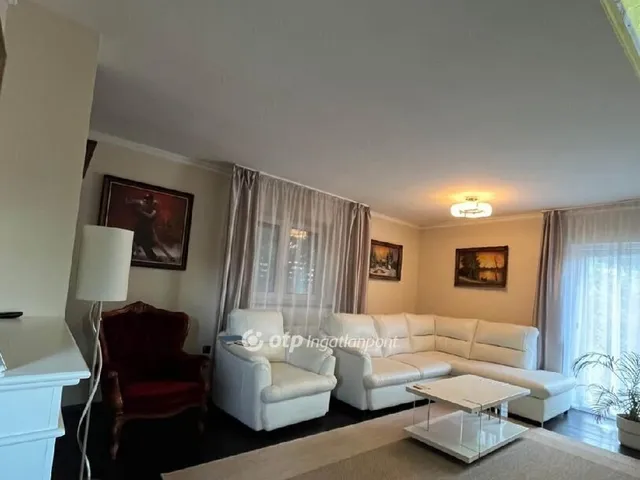 Eladó ház Budaörs 195 nm