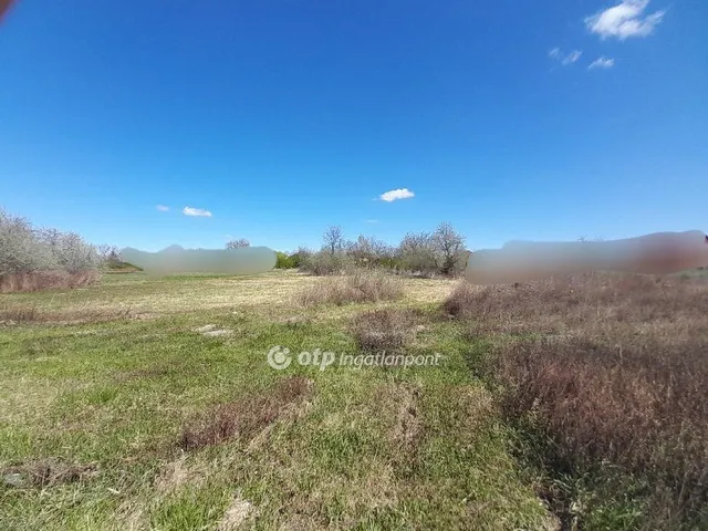 Eladó telek Tata 5987 nm