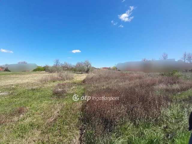 Eladó telek Tata 5987 nm