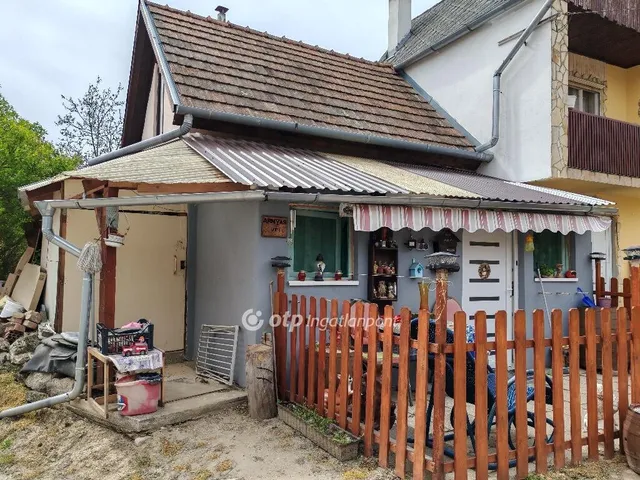 Eladó ház Tök 47 nm