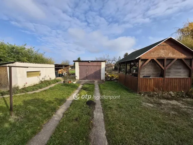 Eladó ház Pusztaszabolcs 98 nm